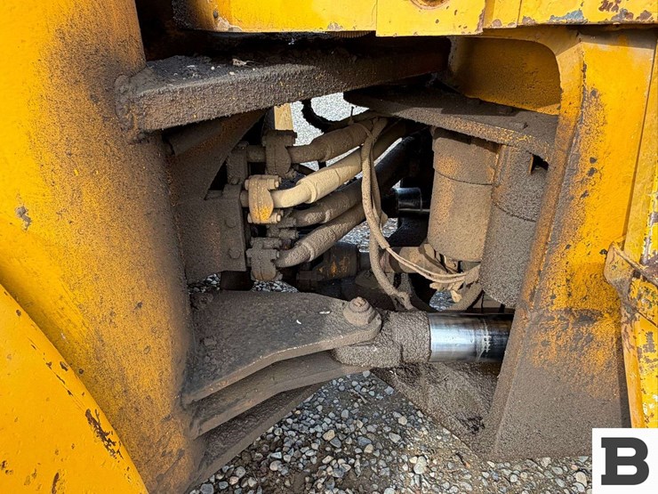 john-deere-544-image-74