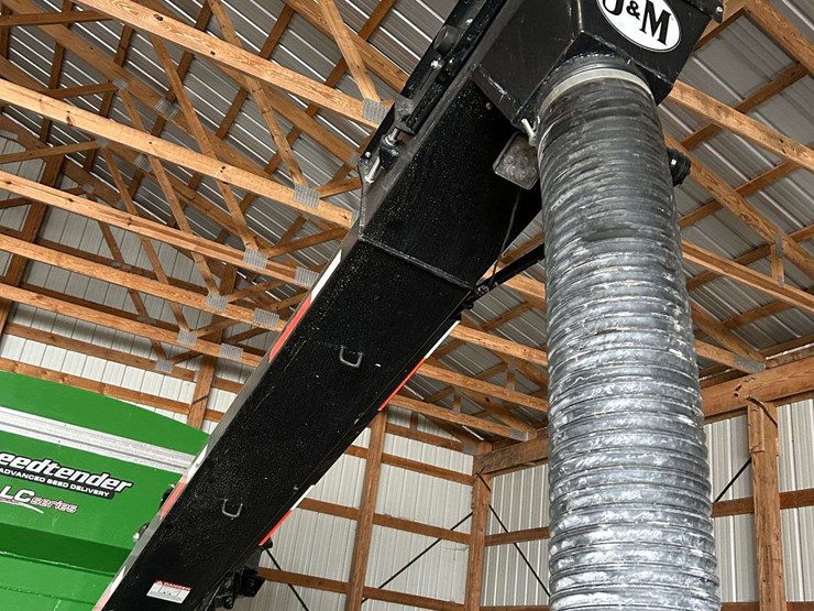 2017-j&m-lc390-image-8