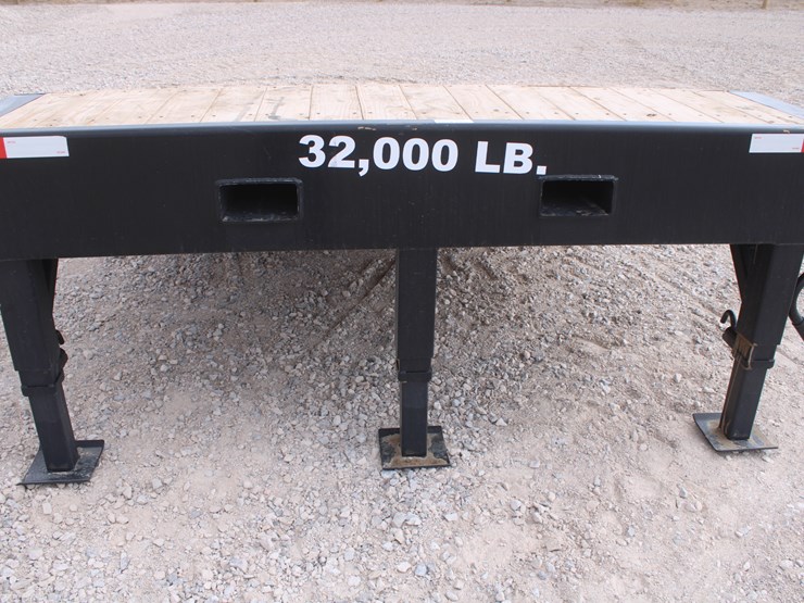 #2021-•-industrious-america-adjustable-load-ramp-32k-lb-capacity-image-11
