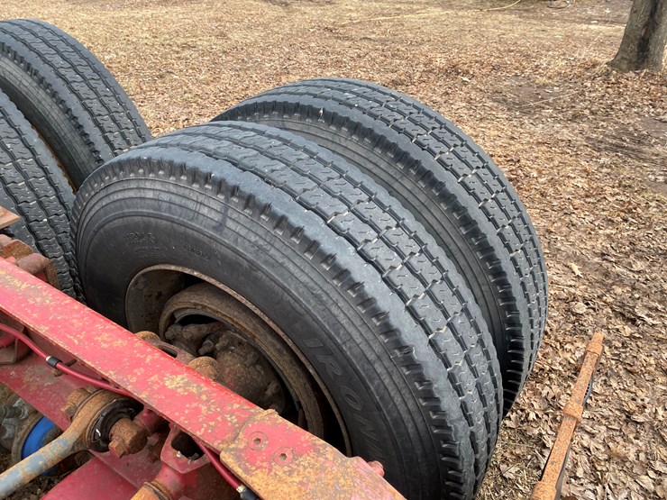 #1152-•-1994-white-gmc-tandem-axle-semi-(has-wi-title)-(non-runner)-(shawano,-wi)-image-19