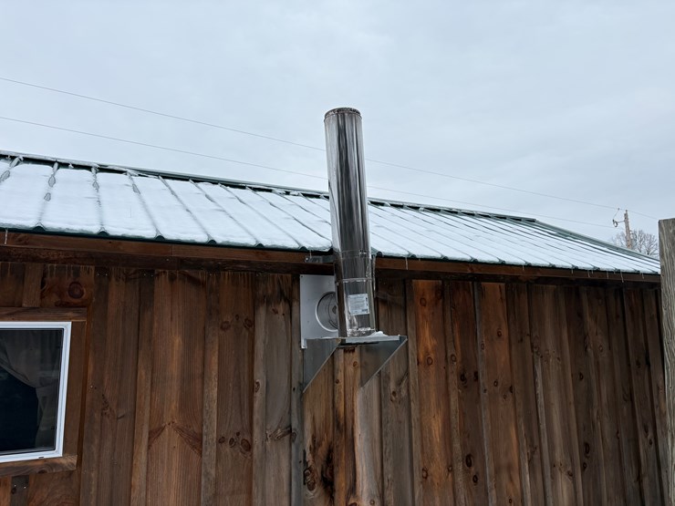 #1240-•-10'-x-22'-cabin-on-skids-(cornell,-wi)-image-6