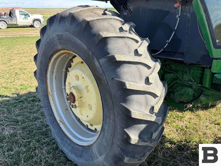 1984-john-deere-4840-image-37