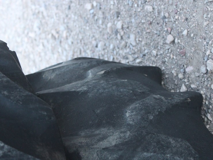 #1012-•-case-2390-tractor-image-56