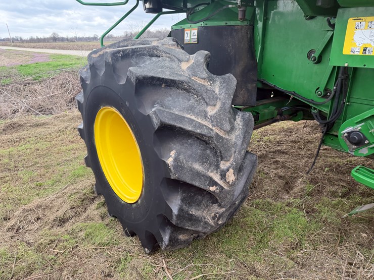 2009-john-deere-9670-sts-image-11