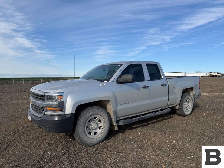 2018-chevrolet-silverado-1500-image-2