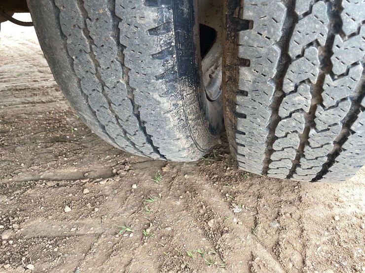 2008-chevrolet-silverado-3500-image-21