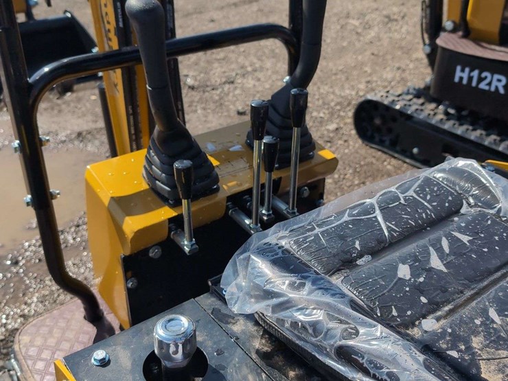 cfg-industrial-mini-excavator---h12r-image-10