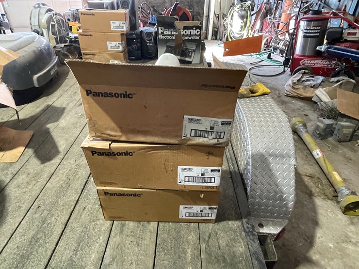 #7222-•-(3)-boxes-of-panasonic-light-capsules-image-4