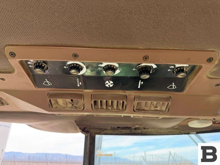 1988-john-deere-4850-image-77