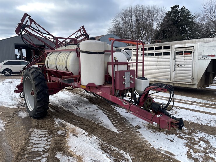 #1062-•-miller-pro-60'-sprayer-(somerset,-wi)-image-2