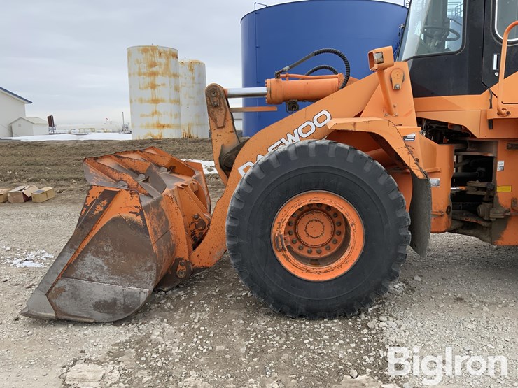 2005-daewoo-mega-300-v-image-11