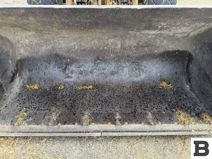 caterpillar-928g-image-13