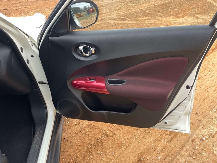 2011-nissan-juke-image-17