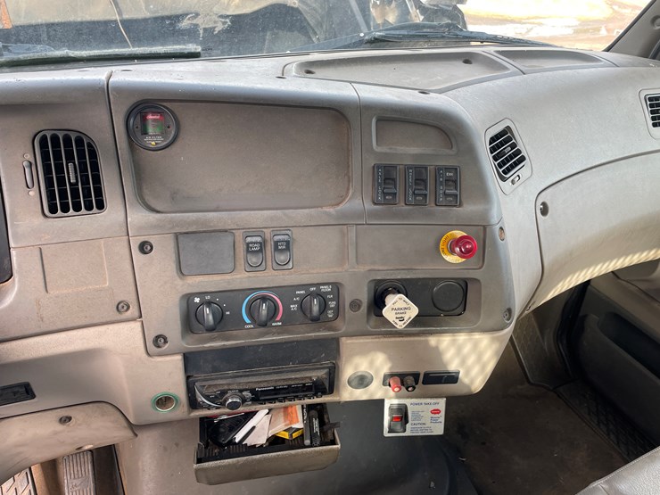 #1005-•-2003-sterling-log-truck-(has-wi-title)-(grantsburg,-wi)-image-51