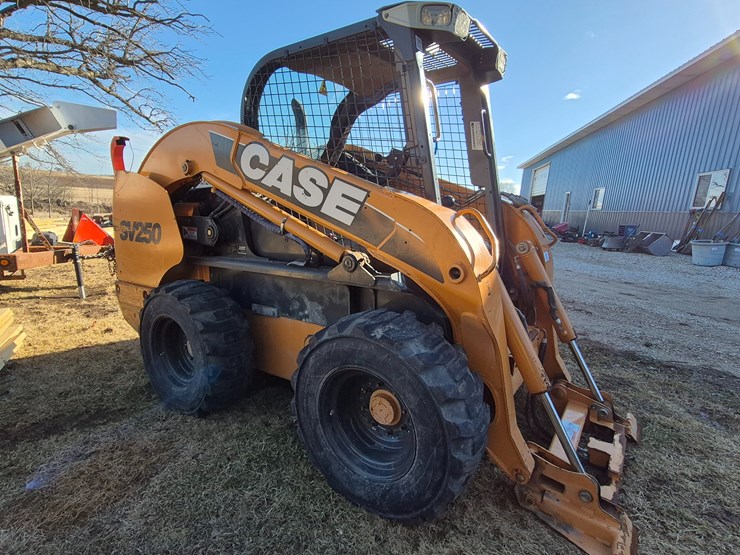 2011-case-sv250-image-2