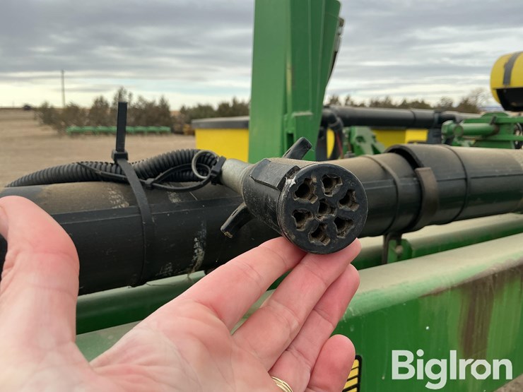 1999-john-deere-1770-image-14