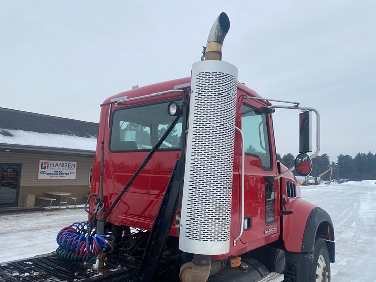 #1145-•-2009-mack-gu713-semi-tractor-(has-wi-title)-(mosinee,-wi)-image-46