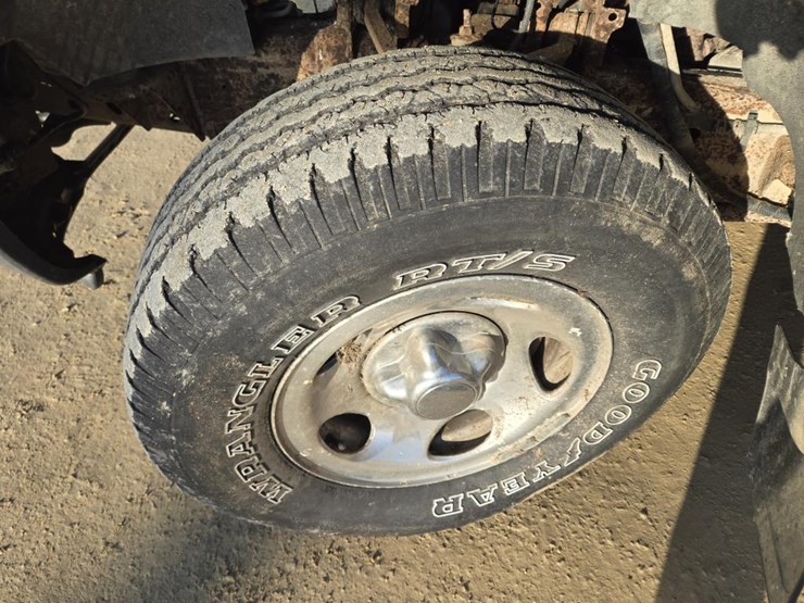 2001-ford-f150-image-14