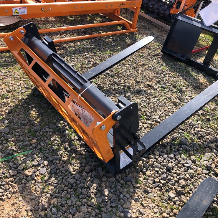 #55 • SKID STEER PALLET FORKS