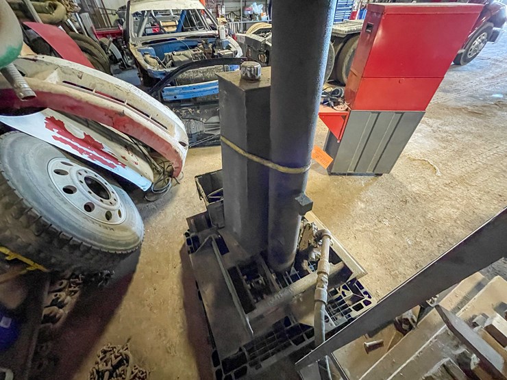 #12179-•-dump-truck-box-ram-(denmark,-wi)-image-4