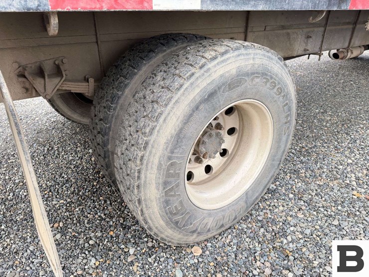 2007-international-durastar-4400-image-27