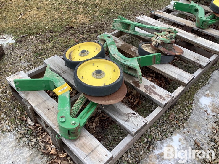 john-deere-1775-image-3