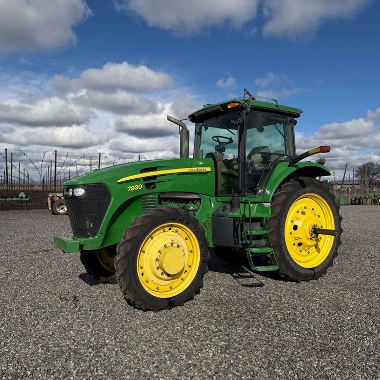 JOHN DEERE 7930
