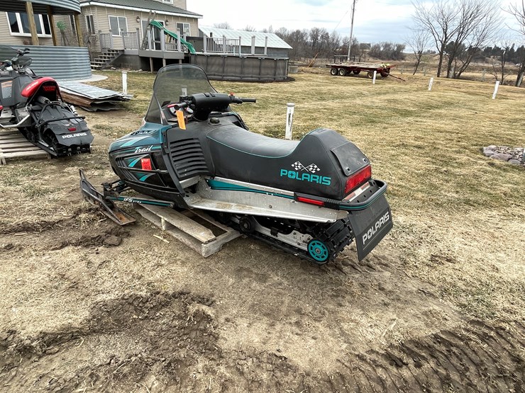 #3444-•-1998-polaris-indy-trail-snowmobile-for-parts-(no-registration-card)-image-7