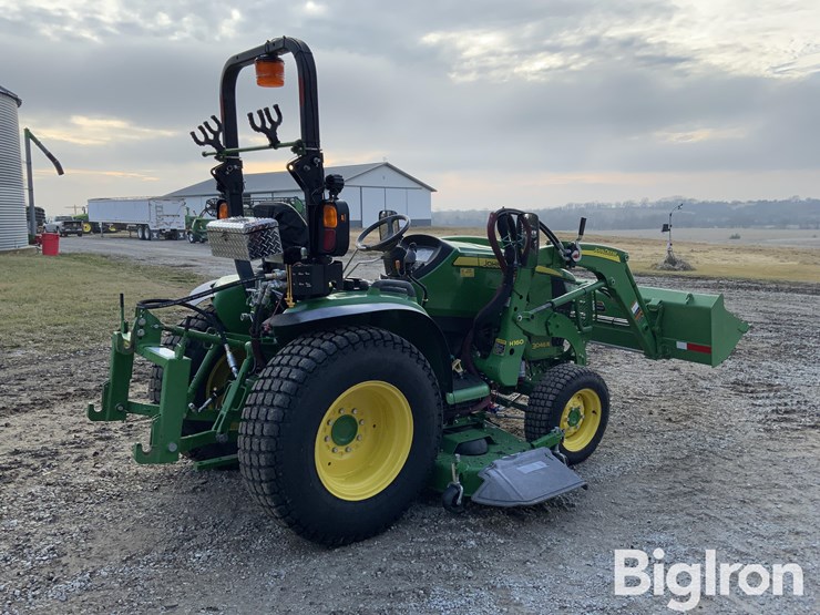 2015-john-deere-3046r-image-5