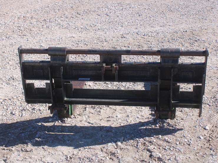 #2037-•-3-point-heavy-duty-adjustable-pallet-forks-image-4