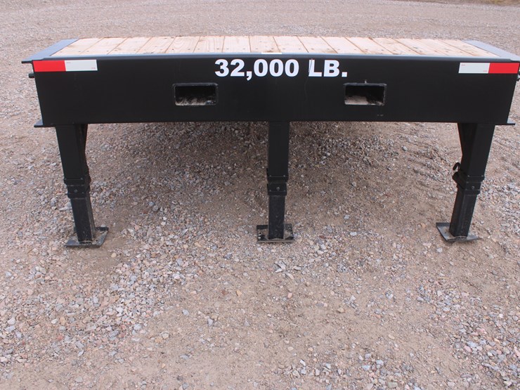 #2022-•-industrious-america-adjustable-load-ramp-32k-lb-capacity-image-11
