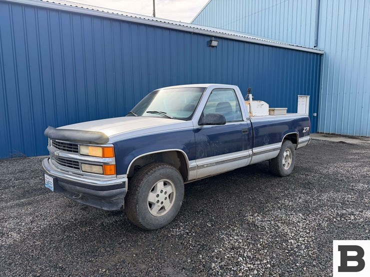 1996-chevrolet-gmt400-image-2