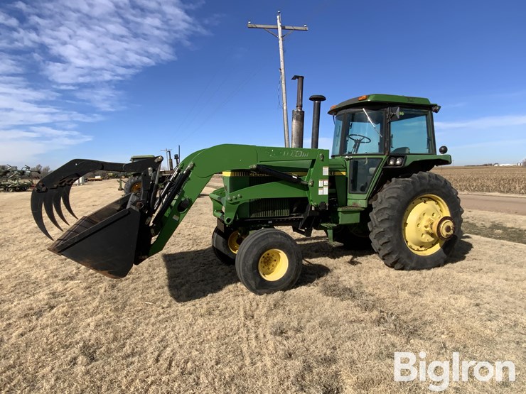 john-deere-4440-image-1