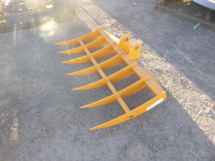 caterpillar-303-image-1