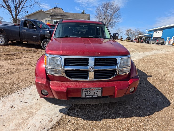 2007-dodge-nitro-image-2