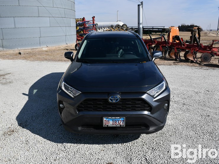 2021-toyota-rav4-image-2