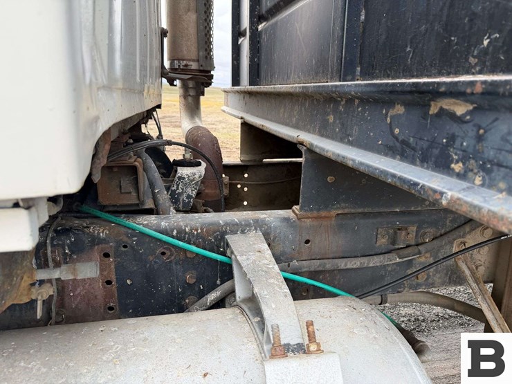 1980-ford-9000-image-23