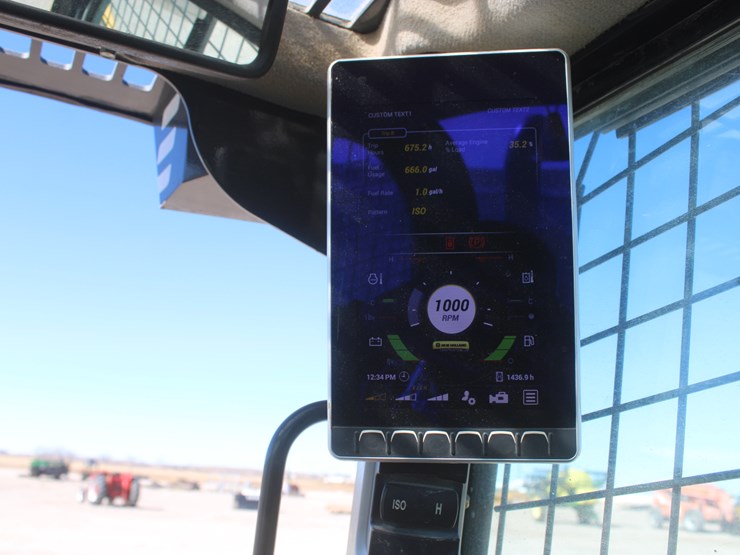 2021-new-holland-c327-image-25