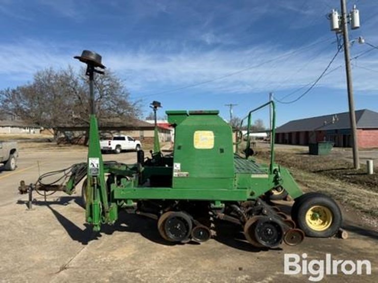 john-deere-1560-image-8