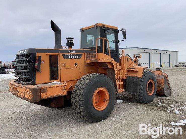 2005-daewoo-mega-300-v-image-5