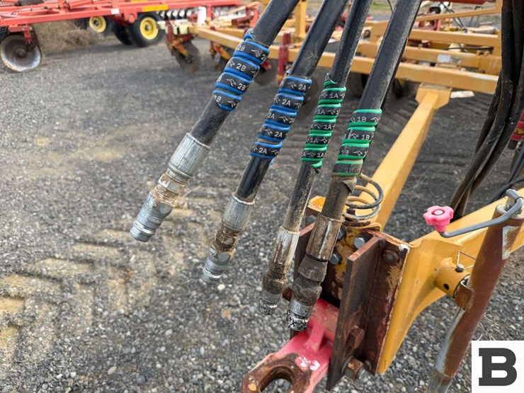 1995-haybuster-3200-image-11