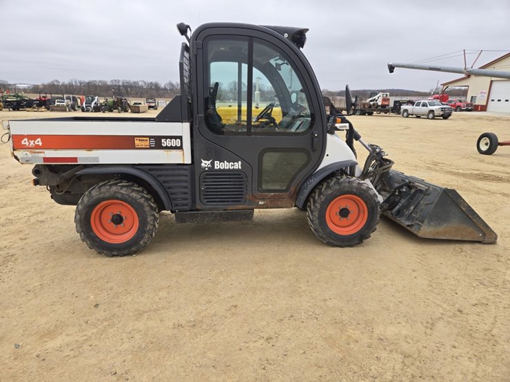 2018-bobcat-toolcat-5600-image-13