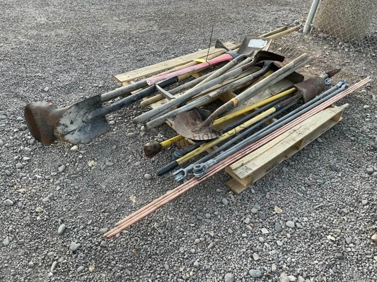 pallet-of-landscaping-equipment-image-4