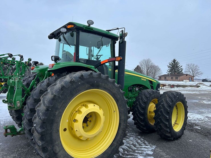 2008-john-deere-8430-image-3