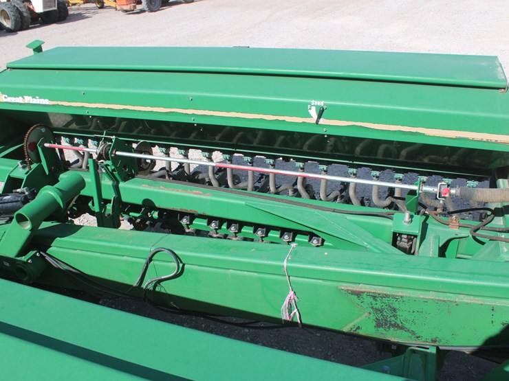 #1004-•-great-plains-3s-400d-solid-stand-grain-drill-image-26