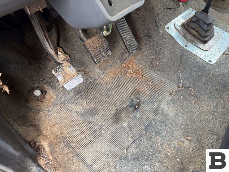 1990-ford-f700-image-34