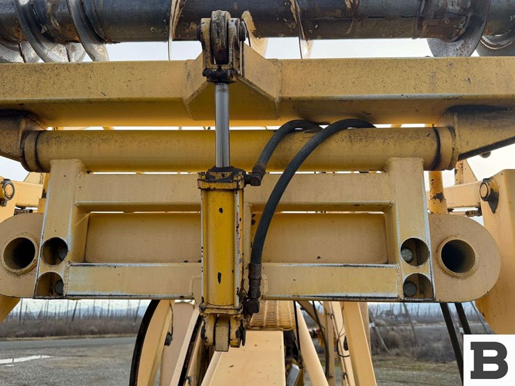 1996-international-915-image-13