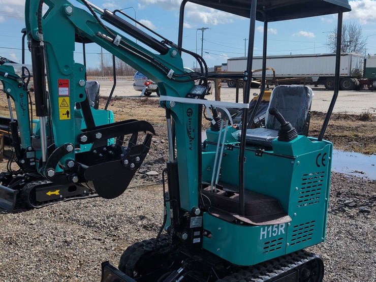 cfg-industrial-mini-excavator---h15r-image-2