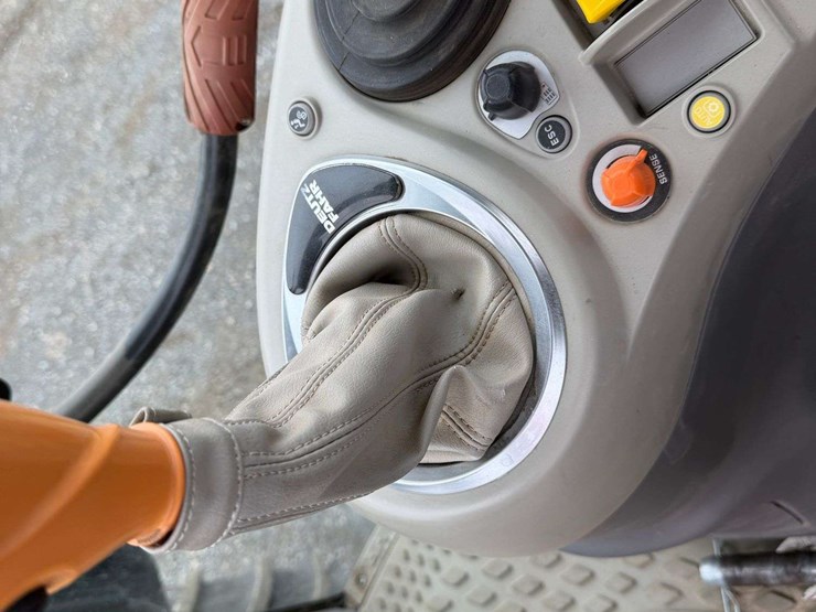 2022-deutz-fahr-6130-image-70