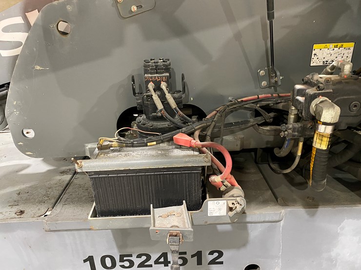 2016-skyjack-sj40t-image-16